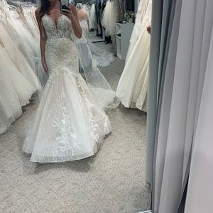 Martina Liana Wedding Gown